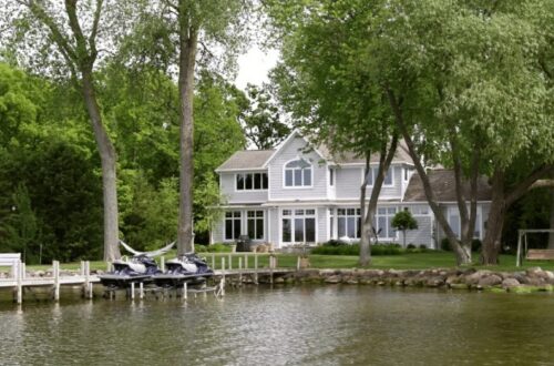 Daily Living Differences Noticed After Moving Into Waterfront Homes