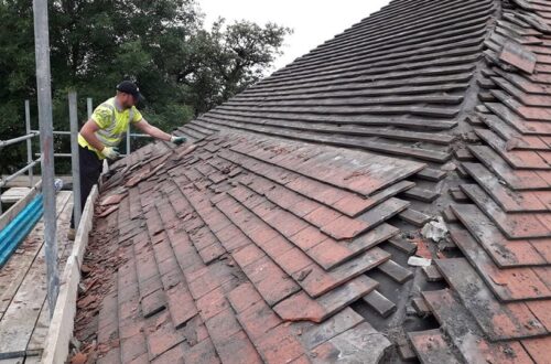 Does Roofing Near Me Repair Extend the Life of an Older Roof